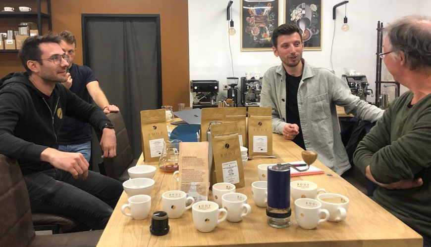 Gelukkig koffiedrinken tegen ontbossing